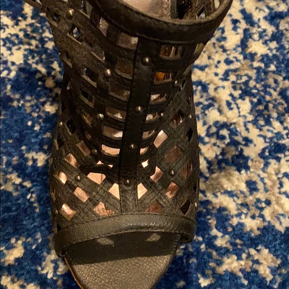 Shoes - Picture 3 of 3